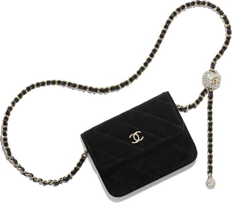 chanel チェーンクラッチ|Chanel clutch shoes.